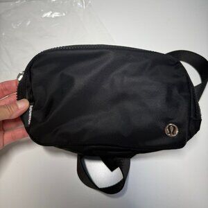 New Lululemon Everywhere Belt Bag in Black